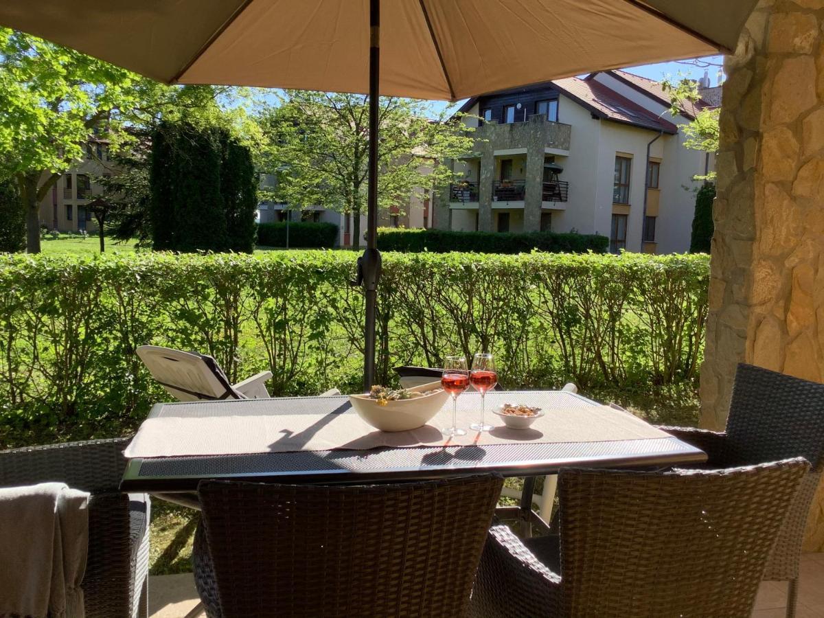 Apartman Golf Lux Bük Екстериор снимка