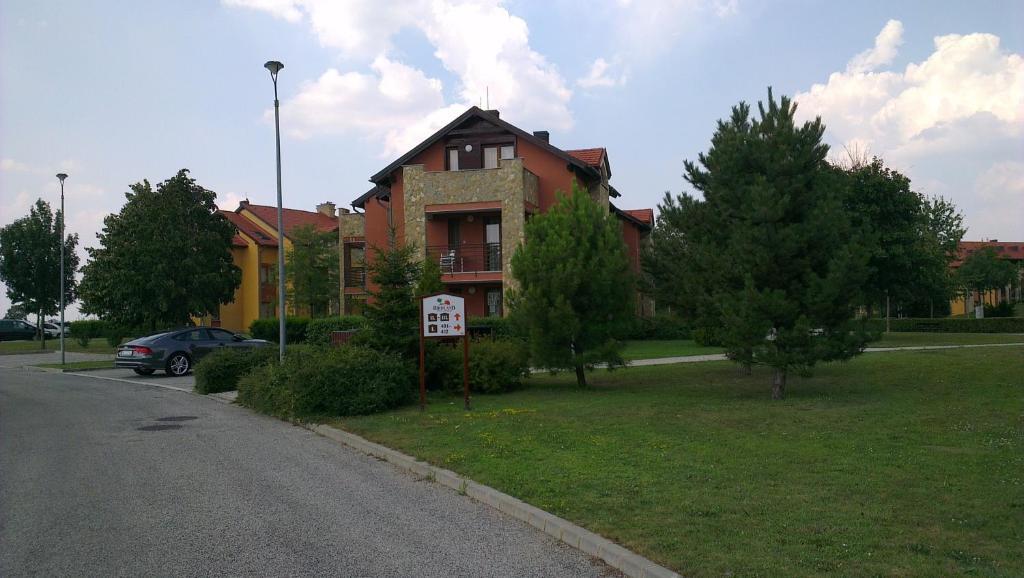 Apartman Golf Lux Bük Стая снимка