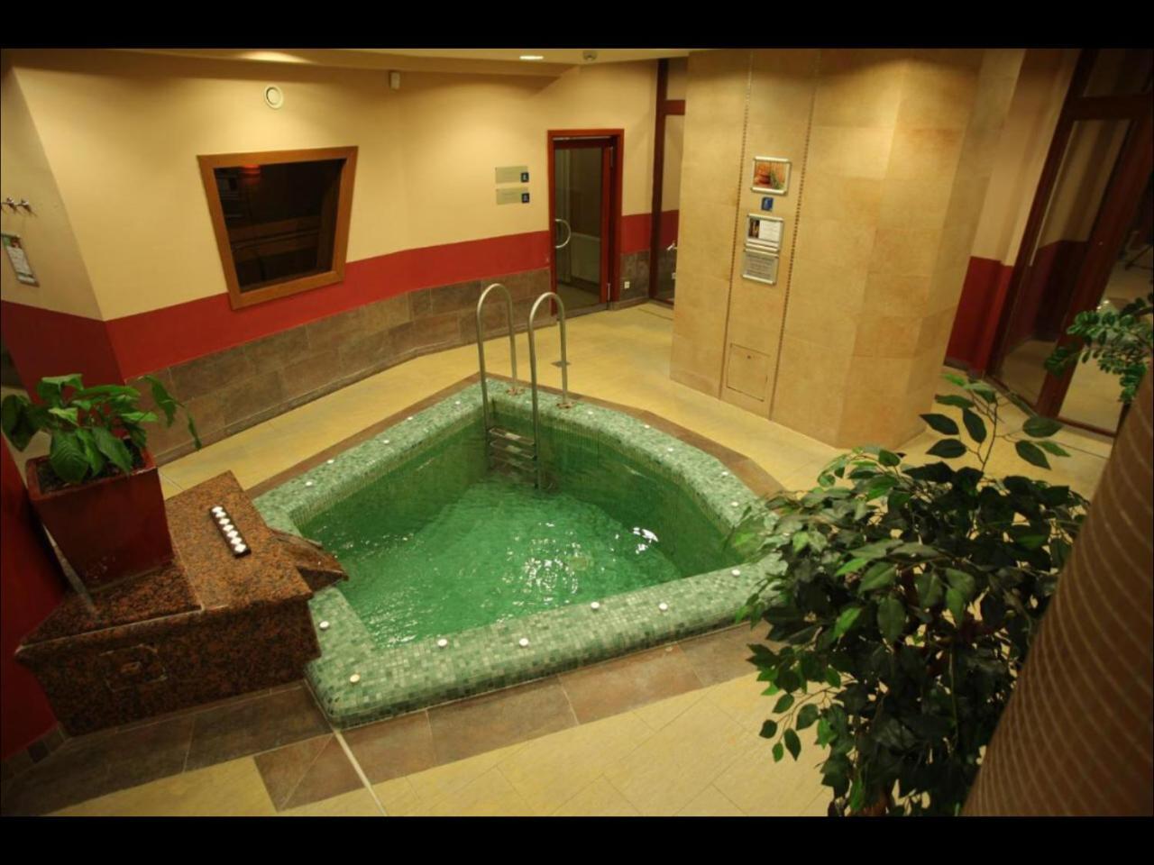 Apartman Golf Lux Bük Екстериор снимка