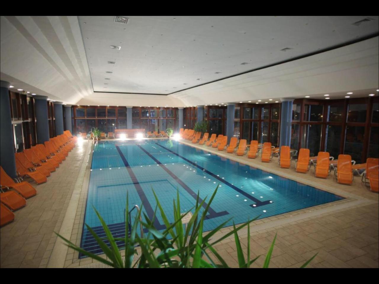 Apartman Golf Lux Bük Екстериор снимка