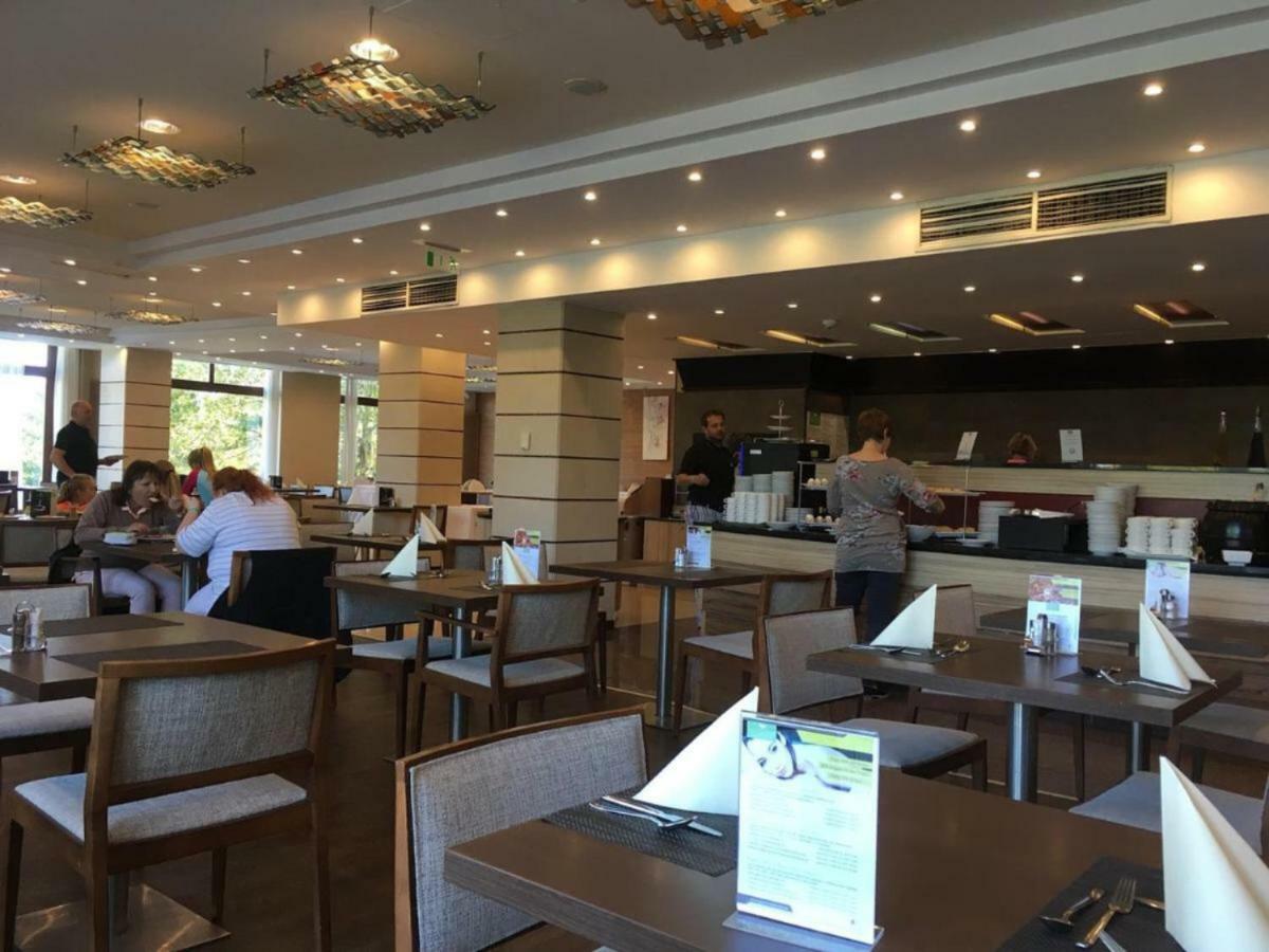 Apartman Golf Lux Bük Екстериор снимка